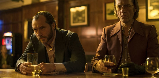 3966 Dom Hemingway Photo Nick Wall 001