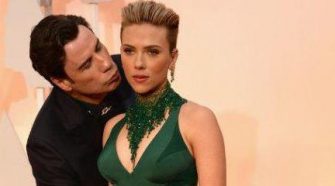 john travolta scarlett johansson kiss 1 1