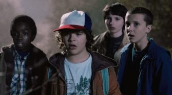 stranger things kids shocked 1024x576